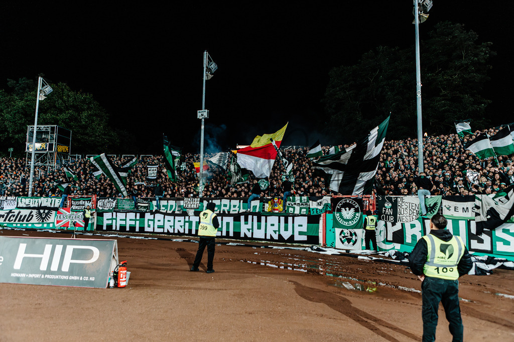 2. Bundesliga, Saison 2024/25, 7. Spieltag: SC Preußen Münster - FC Schalke 04 | Münster, 28.09.2024: 2. Bundesliga, 7. Spieltag, SC Preußen Münster gegen FC Schalke 04 im LVM-Preußenstadion in Münster. Foto: sportfotografie.ms | Markus Paletta - Realisiert mit Pictrs.com