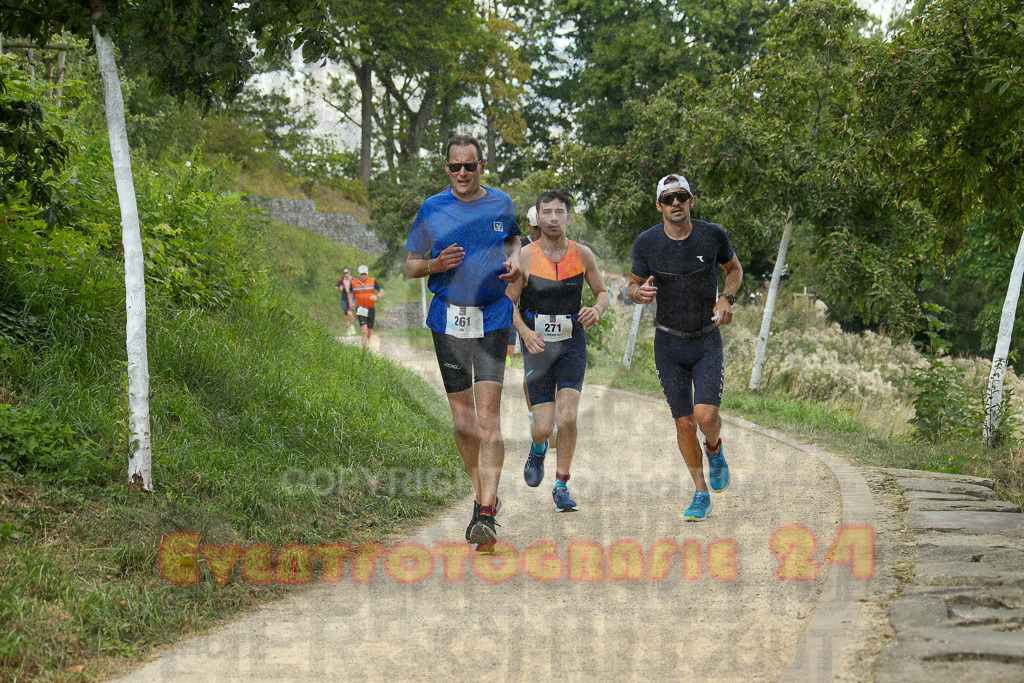 250824_1349_EX1_3864 | Sportfotografie im Rhein-Sieg Kreis, Köln, Bonn, NRW, Rheinland Pfalz, Hessen, etc. Unser Tätigkeitsfeld umfasst den Laufsport vom Volkslauf über den Marathon, Duathlon, Triathon bis zum Ultralauf wie Kölnpfad Ultra oder Schindertrail.