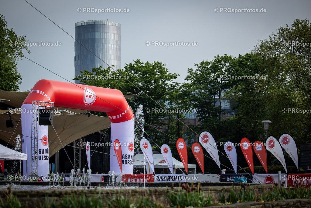 21. ASV Nachtlauf; Koeln, 08.05.24 | Impressionen vom 21. ASV Nachtlauf am 08.05.24 am Tanzbrunnen in Koeln. Foto: BEAUTIFUL SPORTS/Axel Kohring