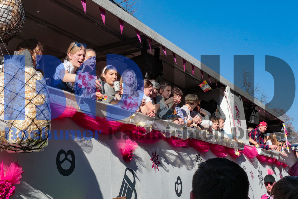 JEM_WATKAR20250302-26 | bond - Realisiert mit Pictrs.com