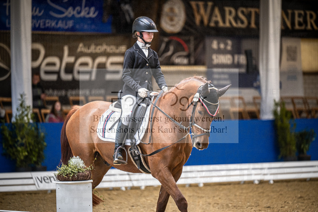 DOS_1504 | Entdecke hochwertige Reitturnierfotos von Foto Oger. Professionell, emotional und authentisch – jetzt Lieblingsmomente im Shop bestellen.Deutschlandweite Turnierfotografie. - Realisiert mit Pictrs.com