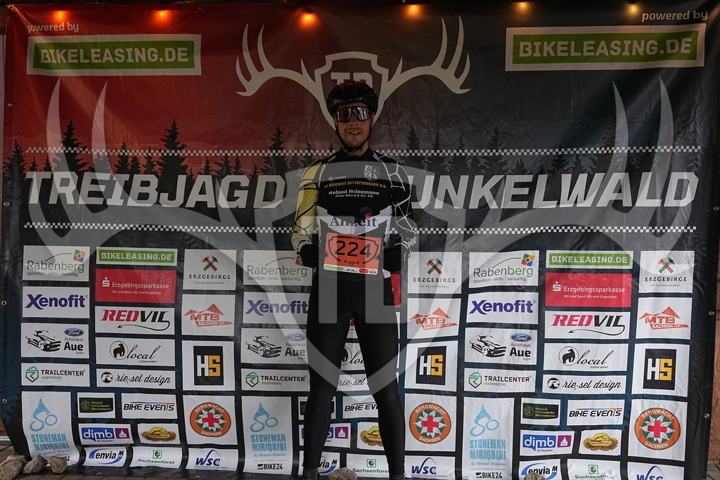 A1_09427 | Fotogalerie der Treibjagd im Dunkelwald - Dein MTB Etappenrennen im Erzgebirge - Realisiert mit Pictrs.com