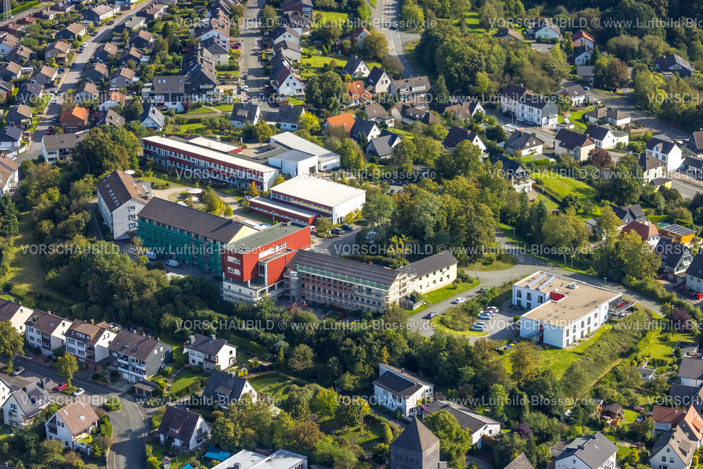 Arnsberg230904718 | Luftbild, Caritas Schule Mariannhill, Baustelle mit Renovierung, Arnsberg, Sauerland, Nordrhein-Westfalen, Deutschland