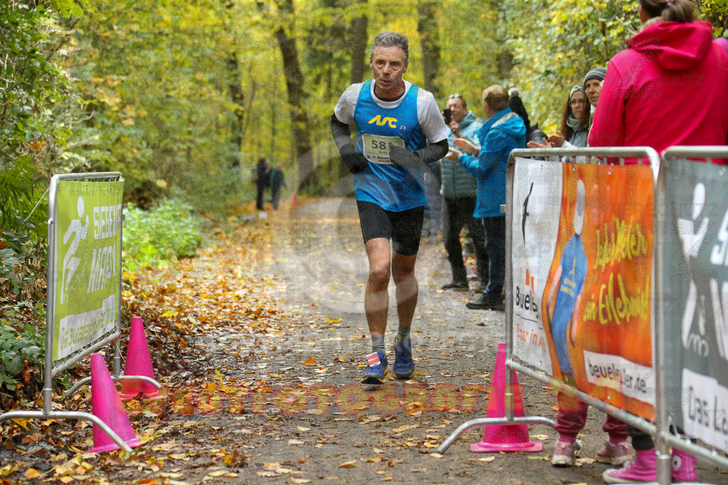 251026_1216_EX1_0010 | Sportfotografie im Rhein-Sieg Kreis, Köln, Bonn, NRW, Rheinland Pfalz, Hessen, etc. Unser Tätigkeitsfeld umfasst den Laufsport vom Volkslauf über den Marathon, Duathlon, Triathon bis zum Ultralauf wie Kölnpfad Ultra oder Schindertrail.