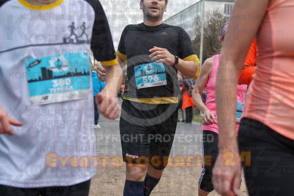 221231_1200_EV4_8336 | Sportfotografie im Rhein-Sieg Kreis, Köln, Bonn, NRW, Rheinland Pfalz, Hessen, etc. Unser Tätigkeitsfeld umfasst den Laufsport vom Volkslauf über den Marathon, Duathlon, Triathon bis zum Ultralauf wie Kölnpfad Ultra oder Schindertrail.