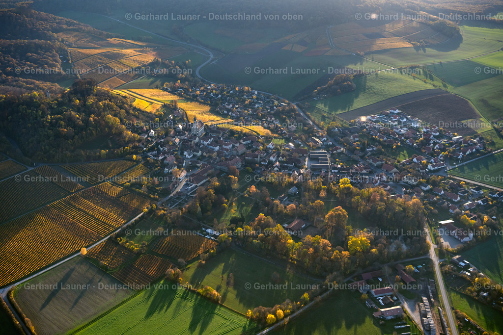 4042846-Bearbeitet | Weinberge bei Castell, Weinlage Kirchberg, Schloßberg, Bausch