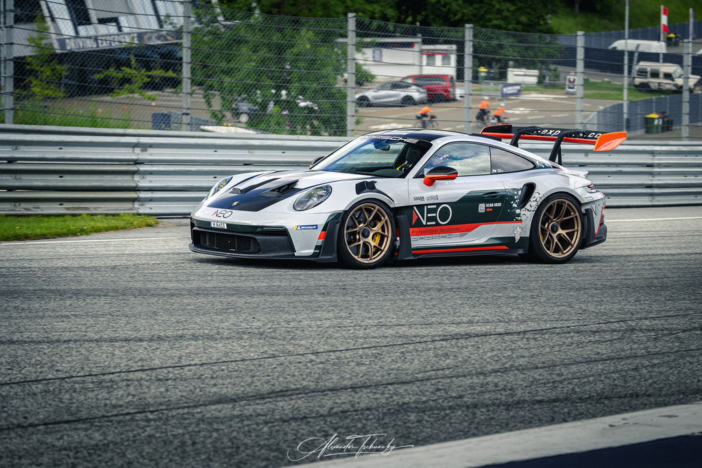 R6PZ2582 _Alexander Tschuncky | Entdecken Sie die faszinierende Welt von Alexander Tschuncky Arts: Kreative Fotografie, atemberaubende Automobilkunst und hochwertiger Bilderdruck. Lassen Sie sich inspirieren! - Realisiert mit Pictrs.com