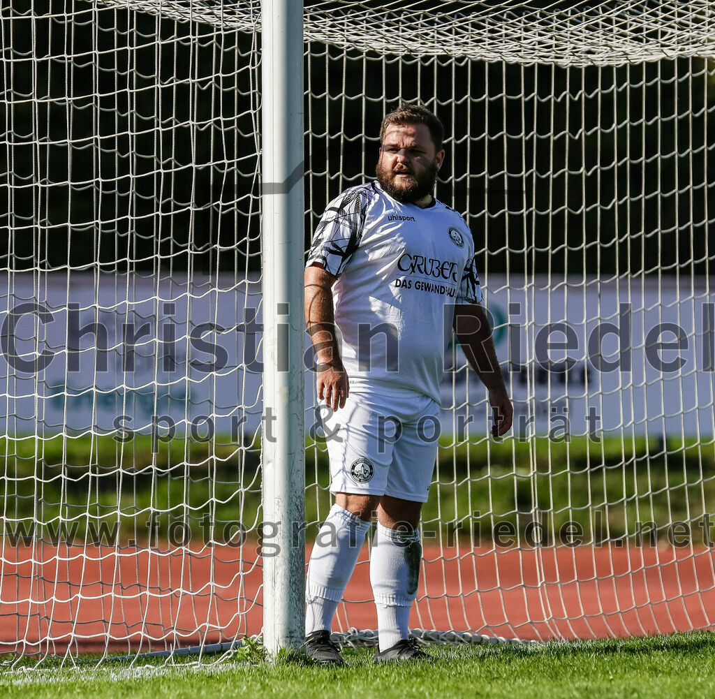 2023-09-09_077_FC_Herzogstadt_II_gegen_SG_Hoerlkofen_Woerth | Erding, Deutschland, 09.09.2023:
Fußball, A-Klassel 2023 / 2024, 6. Spieltag, FC Herzogstadt II gegen SG Hörlkofen/Wörth, Endergebnis: 1:2

Maximilian Ostermair (FC Herzogstadt, #29)

Foto: Christian Riedel / fotografie-riedel.net