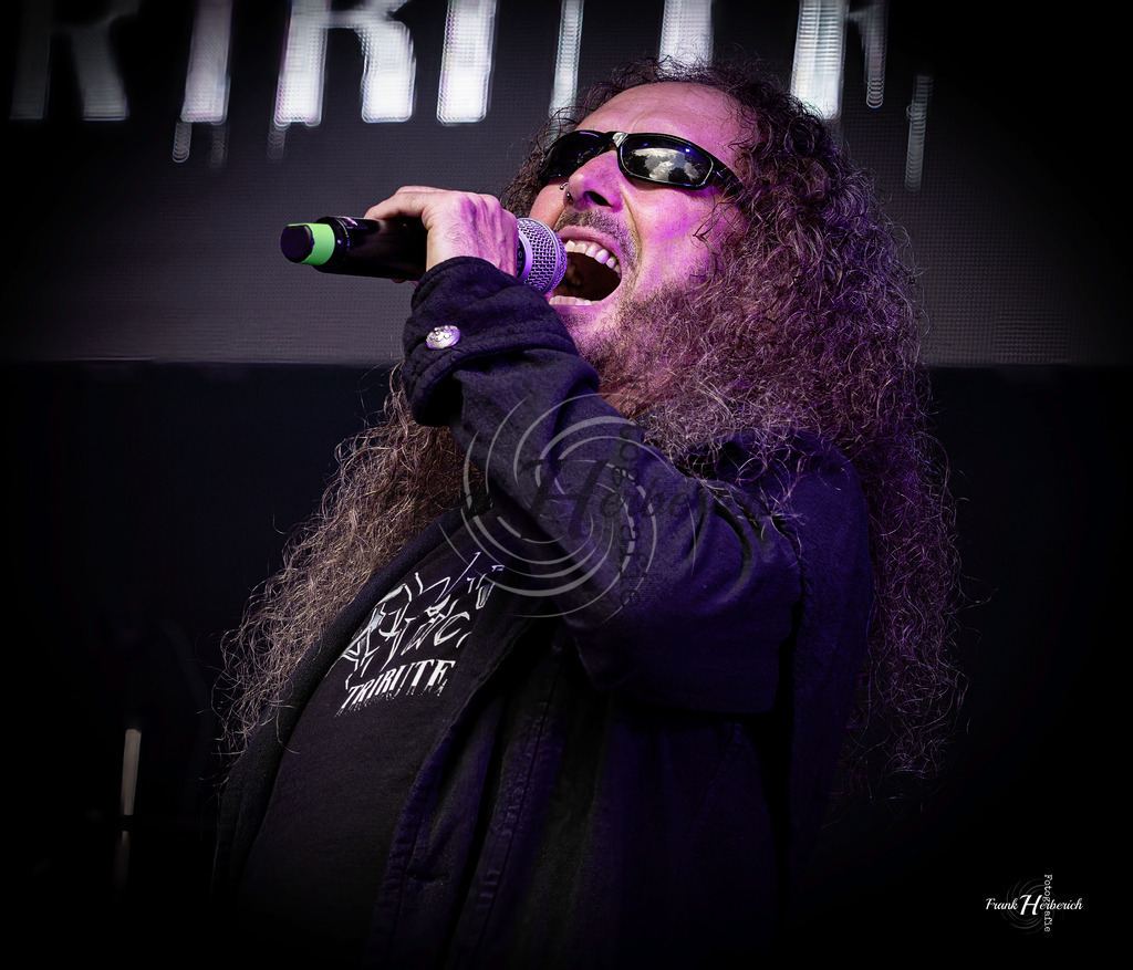 Metal Attack Tribute | Stadtfest Aschaffenburg 30.08.2025 - Realisiert mit Pictrs.com