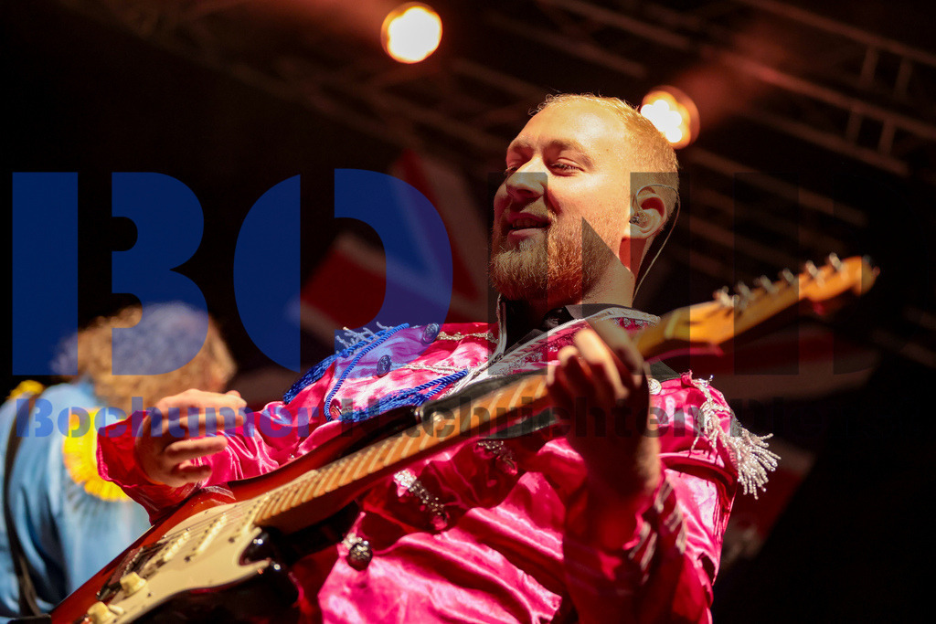 Zeltfestival Ruhr 2024 - Get Back / Beatles Tribute  {date} -  | {headline}(Foto: Sebastian Sendlak / BOND) - Realisiert mit Pictrs.com