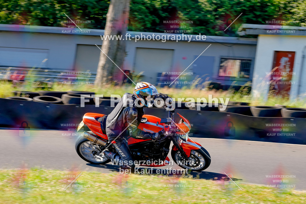 _MOT8940 | Hier findet Ihr Bilder von Touristenfahrten auf der Nürburgring Nordschleife oder von anderen Veranstaltungen die ich besucht habe. Viel Spass beim Durch Schauen 