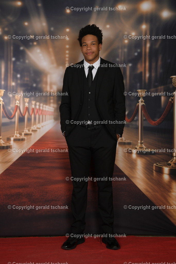 MT1_4452 | Wählen Sie hier bitte Ihr bestes Foto aus, mit diesem Bild wird Ihr Set produziert. Sollten Sie kein Bild wählen oder mehrere suchen wir das Beste aus!
