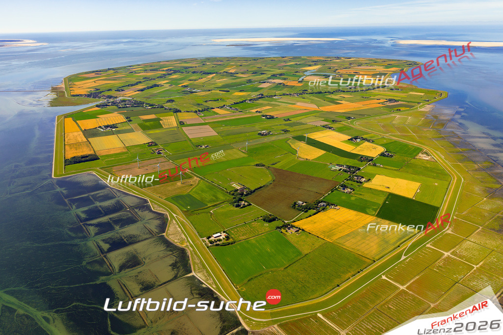 Die Luftaufnahme Tammensiel - Pellworm wurde 2022 vom Flugzeug aus (keine Drohne) erstellt. Hohe Auflösung -für große Poster und Wandbilder geeignet - Garantiert!
