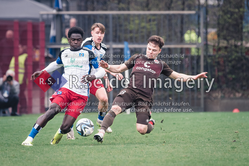 RS-1-035824 | Emmanuel Owusu Bediako Appiah (#17, HSV II), Jannis Turtschan (#28, FCSP)