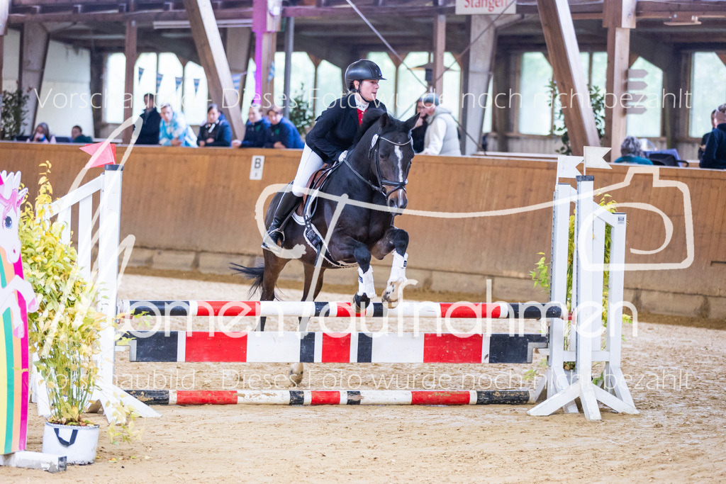 Sth-E-Springen-020 | MomenTaufnahmen Pferdesportfotos