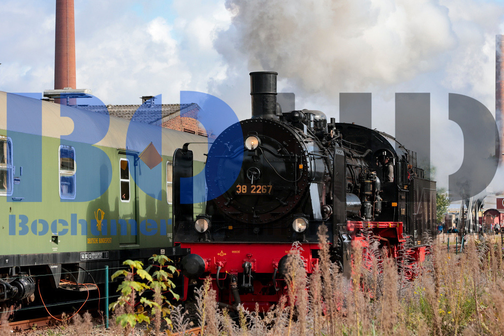  15.10.2023 - 
 | Sebastian Sendlak / Bochumer Nachrichtendienst (BOND) - Herbstfest im Eisenbahnmuseum Bochum - Realisiert mit Pictrs.com