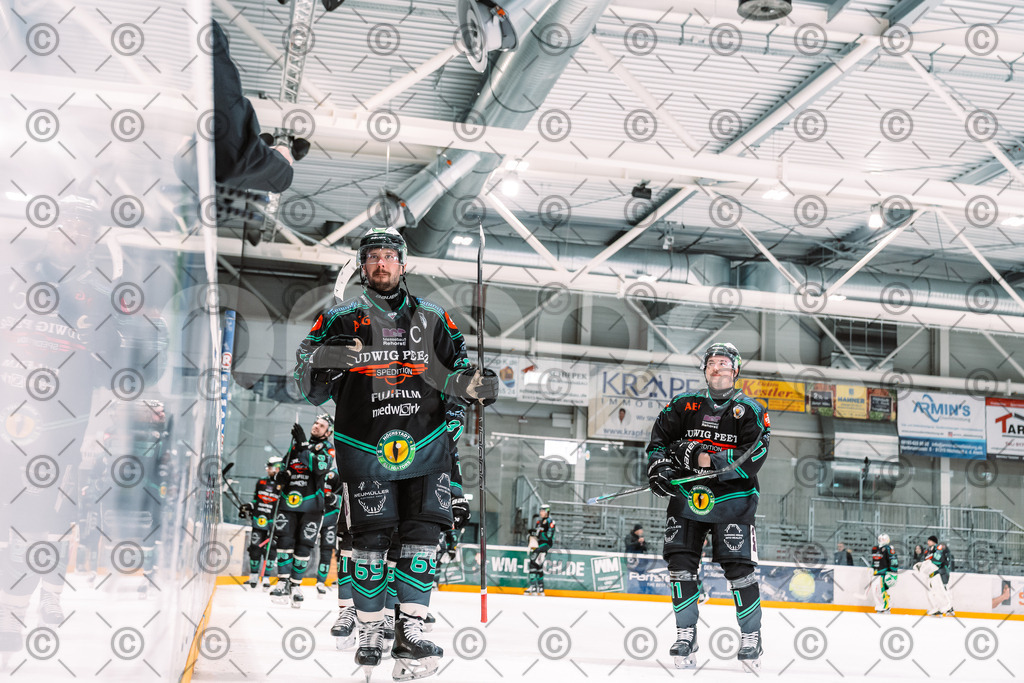 Alligators_vs_Peiting_25_11_2025-86 | Höchstadt Alligators Fotogalerie: Eishockey-Action aus Franken. Professionelle Spielfotos, Portraits & Stadionbilder zum Download. Jetzt entdecken! - Realisiert mit Pictrs.com