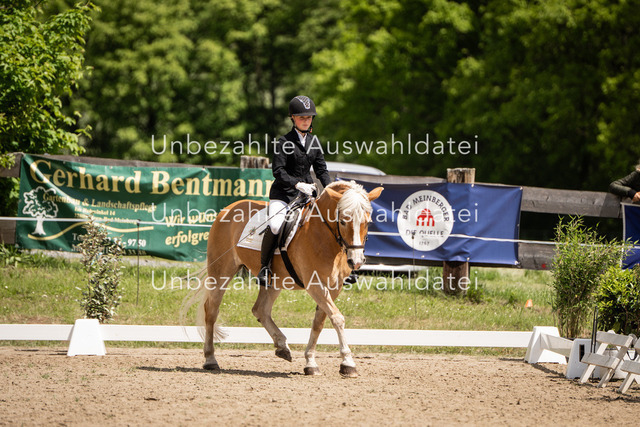 Bad_Meinberg_04880 | saradresslerfotografie - Realisiert mit Pictrs.com