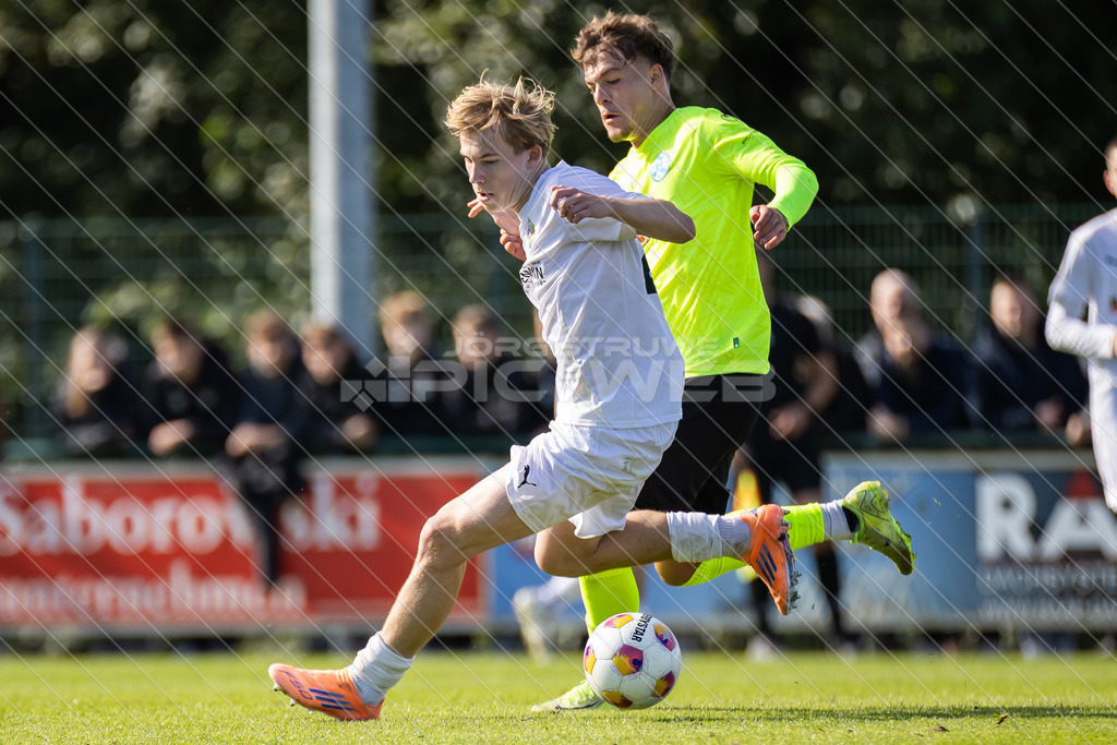 20251003_Picselweb-Fotografie_1R3_1403 | DFB Pokal 2. Runde, JFV A/O/B/H/H - SV Stuttgarter Kickers, Foto: Jörg Struwe - picselweb.de - Realisiert mit Pictrs.com