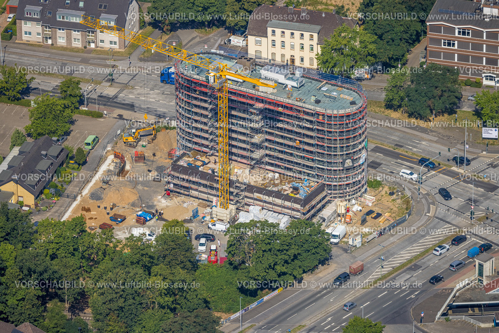 Duisburg220701205 | Luftbild, Baustelle und Neubau Sparkasse am Sittardsberg, Kreuzung Düsseldorfer Landstraße und Altenbrucher Damm, Buchholz, Duisburg, Ruhrgebiet, Nordrhein-Westfalen, Deutschland