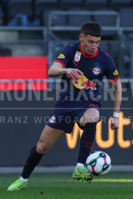 Grazer AK 1902 vs FC Red Bull Salzburg – Austrian Bundesliga | Graz, Austria, 15.Feb.26 - SOCCER - ADMIRAL Bundesliga, Grazer AK 1902 vs FC Red Bull Salzburg. The image shows Damir Redzic (Red Bull Salzburg).