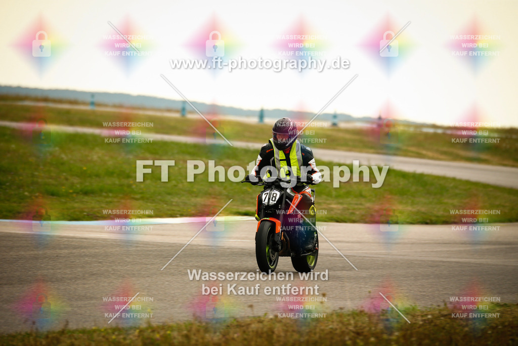 _MOT8256 | Hier findet Ihr Bilder von Touristenfahrten auf der Nürburgring Nordschleife oder von anderen Veranstaltungen die ich besucht habe. Viel Spass beim Durch Schauen 