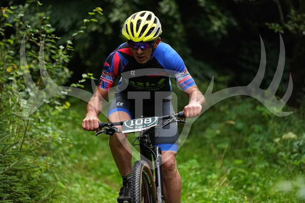 FC109539 | Fotogalerie der Treibjagd im Dunkelwald - Dein MTB Etappenrennen im Erzgebirge - Realisiert mit Pictrs.com