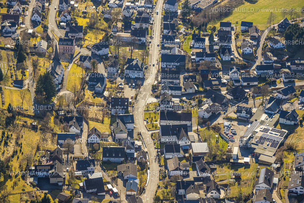 Kirchhundem250308768Oberhundem | Luftbild, Ortszentrum Wohngebiet Oberhundem, Kirchhundem, Sauerland, Nordrhein-Westfalen, Deutschland