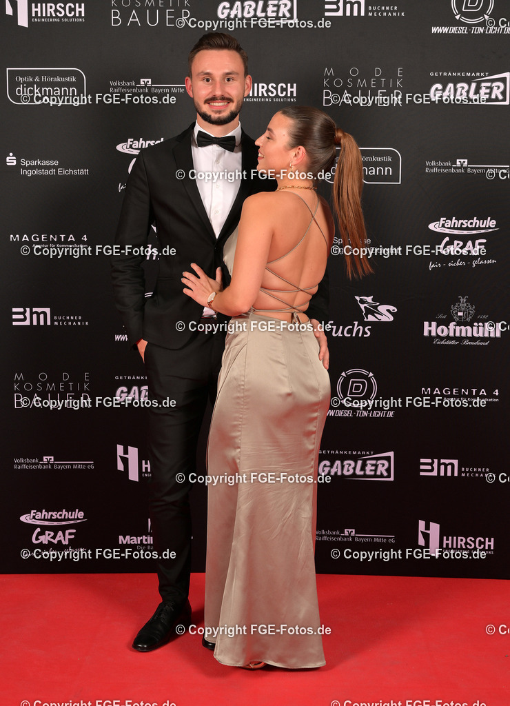 20240113-fge-fotos-0109 | Eröffnungsball der FGE am 13.01.2024 im Alten Stadttheater in Eichstätt. - Realisiert mit Pictrs.com