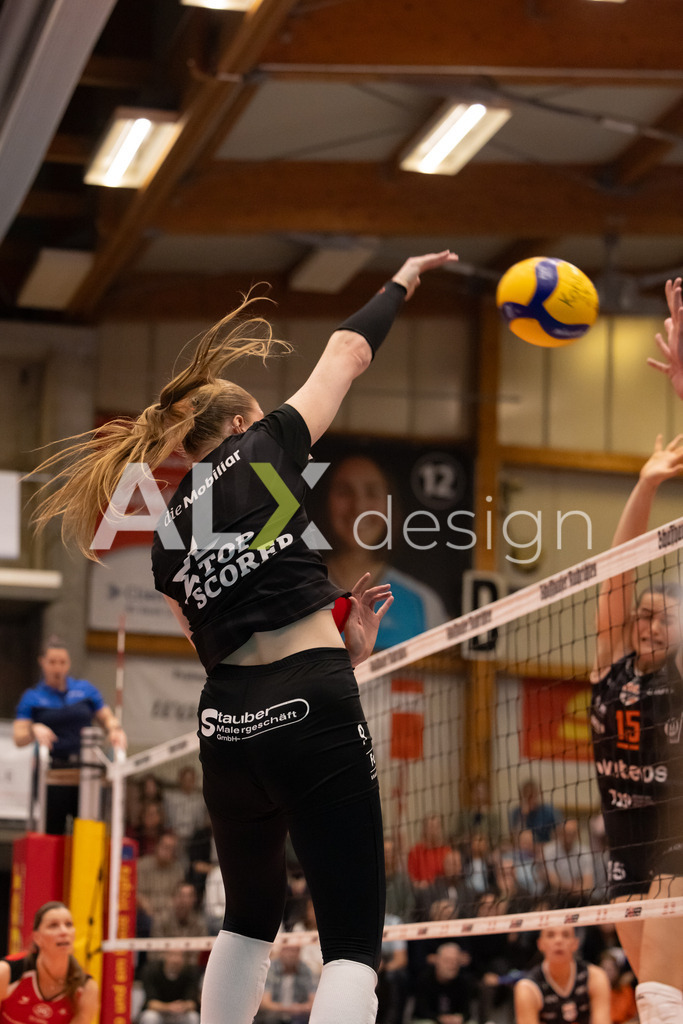 Volleyball I Frauen I Saison 2025-2026 I Volleyball NLA | Women I  Playoffs Finals 2/5 I  VC Kanti Schaffhausen - viteos NUC I  10.04.2026 | 9 Jordan Lockwood (USA) (VC Kanti Schaffhausen) – Diagonal - Realisiert mit Pictrs.com