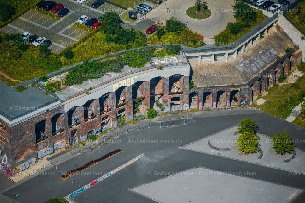 4050477 | Kunstobjekte im Colloseum an der Jahrhunderthalle, Bochum