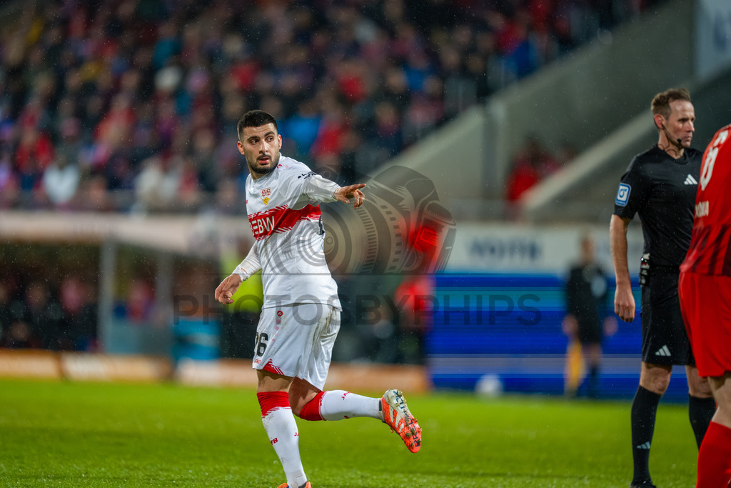 1. FC Heidenheim vs. VfB Stuttgart, Fussball, 1. Bundesliga, 23. Spieltag, Saison 2025/2026, 22.02.2026 | Deniz Undav (VfB Stuttgart, #26),1. FC Heidenheim vs. VfB Stuttgart, Fussball, 1. Bundesliga, 23. Spieltag, Saison 2025/2026, 22.02.2026Foto: photosbyphips/Philip Ziegler