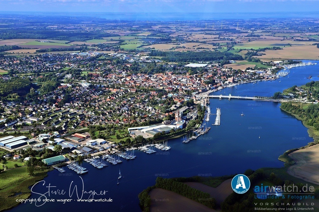 Ostseefjord-Schlei-airwatch-wagner-IMG_0803 | Entdecken Sie atemberaubende Luftbilder und Fotografien auf airwatch.de - Tauchen Sie ein in eine Welt voller faszinierender Aufnahmen aus der Vogelperspektive.