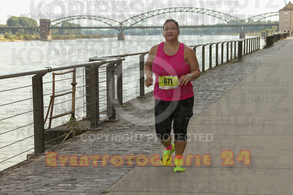250920_1458_EX1_8331 | Sportfotografie im Rhein-Sieg Kreis, Köln, Bonn, NRW, Rheinland Pfalz, Hessen, etc. Unser Tätigkeitsfeld umfasst den Laufsport vom Volkslauf über den Marathon, Duathlon, Triathon bis zum Ultralauf wie Kölnpfad Ultra oder Schindertrail.