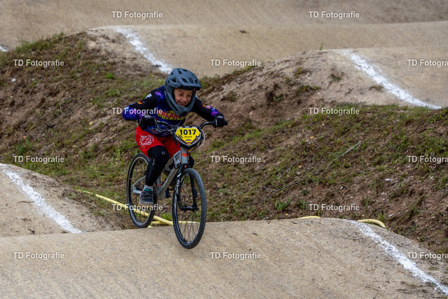 BayBMX2026-05709 | Fotogalerie von Thomas Dettweiler mit Eventbildern und lizenzfreien Fotos. Perfekt als Wandbild, für Büro, Website oder private Nutzung. - Realisiert mit Pictrs.com