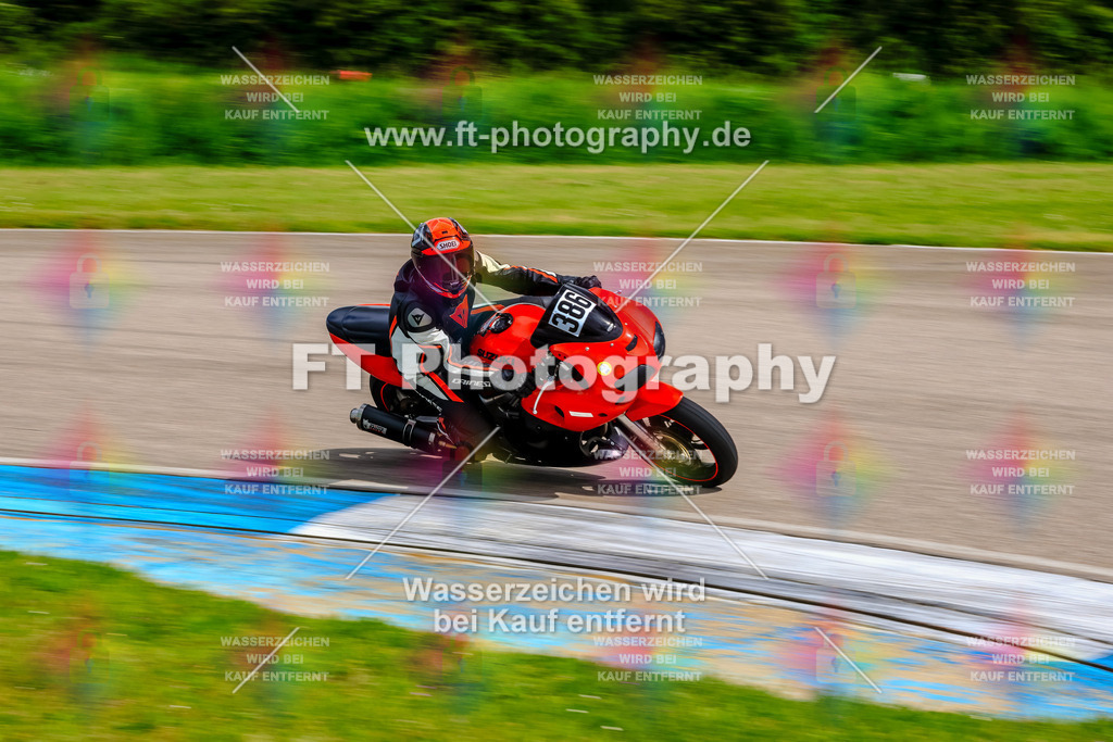 MotoTeam-9368 | Hier findet Ihr Bilder von Touristenfahrten auf der Nürburgring Nordschleife oder von anderen Veranstaltungen die ich besucht habe. Viel Spass beim Durch Schauen 