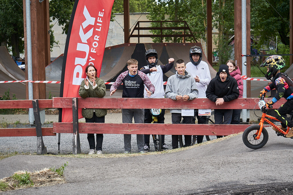 2505Mo.5-49 PM 13 | German Pumptrack Series - Realisiert mit Pictrs.com
