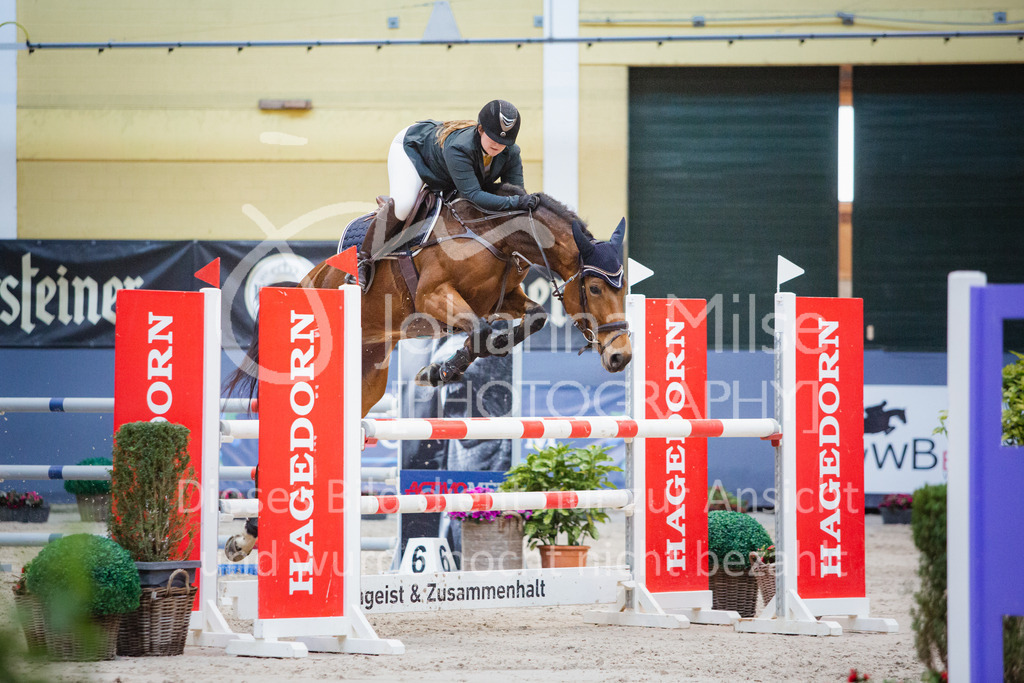 221112_Warstein_L-Spr-271 | Deine schönsten Turniermomente als professionelle Fotos! Entdecke hochwertige Pferdesport-Fotografie im Online-Shop. Jetzt Fotos finden & bestellen!