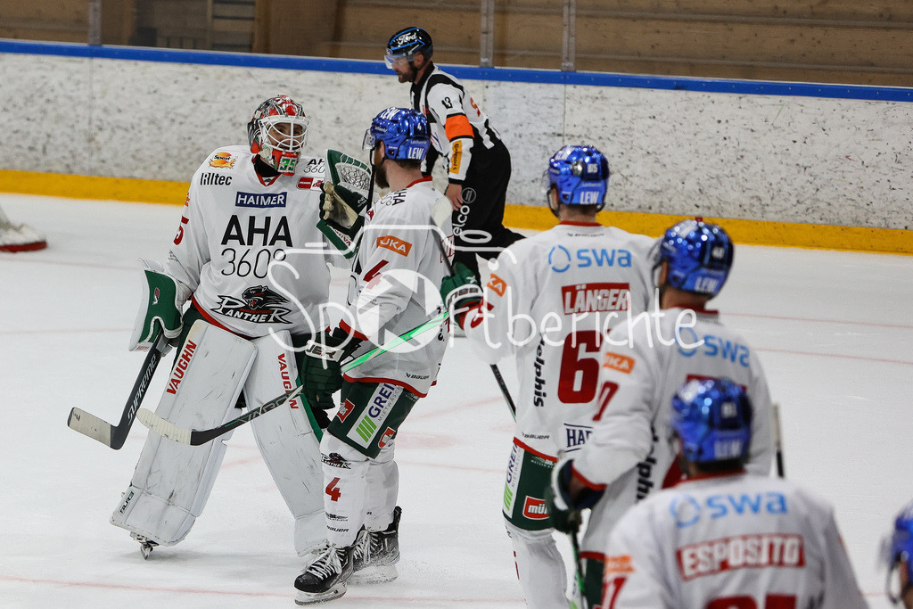 SC Langnau Tigers - Augsburger Panther | Freude der Panther nach dem Sieg gegen Langnau im Penaltyschiessen