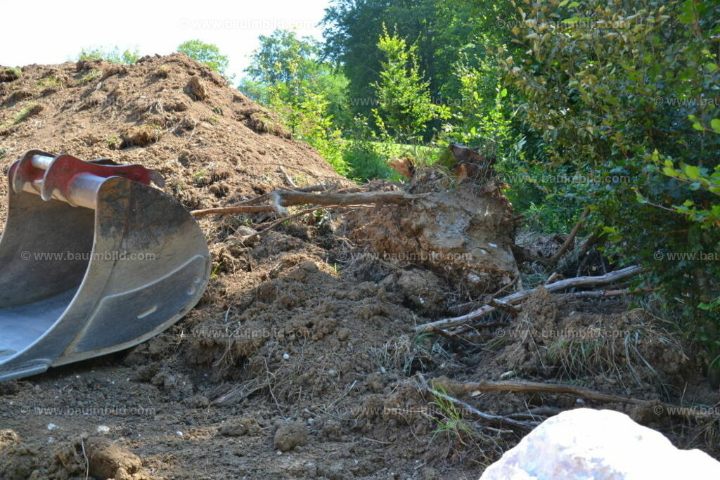 bib-lg02-erdarbeiten-0056 | Nach LV-Leistungsgruppen sortierte Detailfotos über den Bau eines Hauses. Alle Hausbau-Bilder direkt vom Urheber und Autor der Website Haus-Selber-Bauen.com