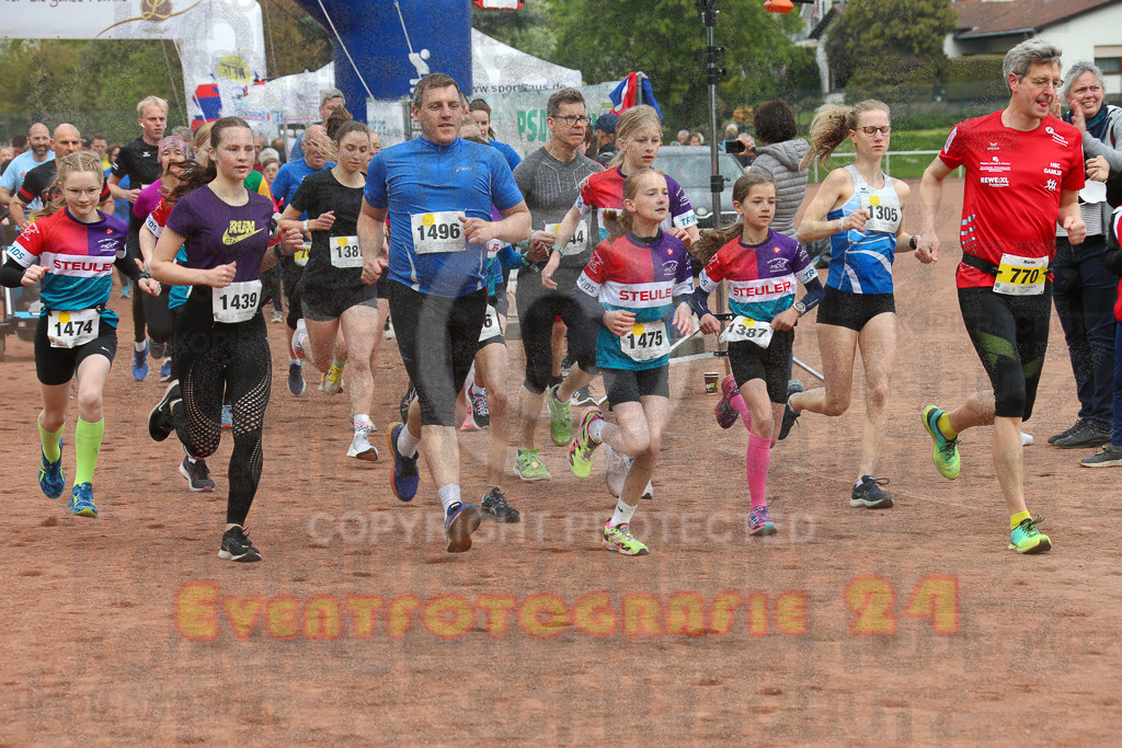 220501_1020_EX1_8374 | Sportfotografie im Rhein-Sieg Kreis, Köln, Bonn, NRW, Rheinland Pfalz, Hessen, etc. Unser Tätigkeitsfeld umfasst den Laufsport vom Volkslauf über den Marathon, Duathlon, Triathon bis zum Ultralauf wie Kölnpfad Ultra oder Schindertrail.