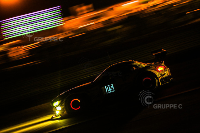 Motorsports / 24 Stunden Nürburgring 2015, Nürburgring-Nordschleife, GER | 24 Stunden Nürburgring 2015, Nürburgring-NordschleifeFoto: Gruppe C GmbH - Realisiert mit Pictrs.com