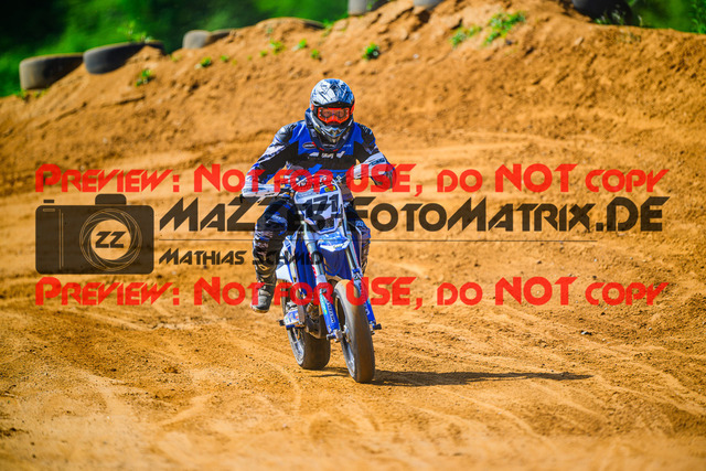 MaZZes_FotoMatrix_240511_6007705_1645 | S4