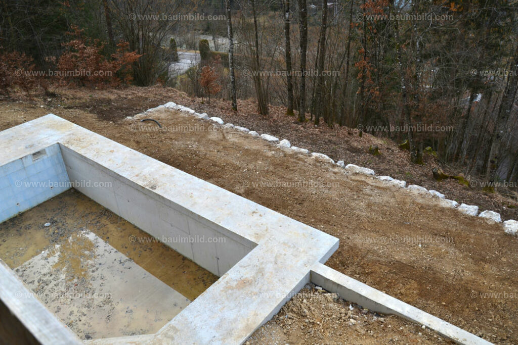bib-lg25-aussenanlagen-0013 | Nach LV-Leistungsgruppen sortierte Detailfotos über den Bau eines Hauses. Alle Hausbau-Bilder direkt vom Urheber und Autor der Website Haus-Selber-Bauen.com