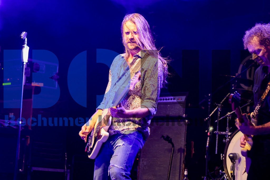 Purple Rising  {date} -  | {headline}(Foto: Sebastian Sendlak / BOND) - Realisiert mit Pictrs.com