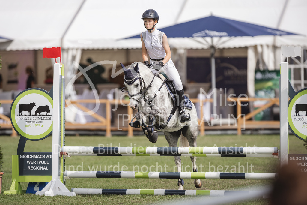 230714_LC_Mini-233 | Deine schönsten Turniermomente als professionelle Fotos! Entdecke hochwertige Pferdesport-Fotografie im Online-Shop. Jetzt Fotos finden & bestellen!