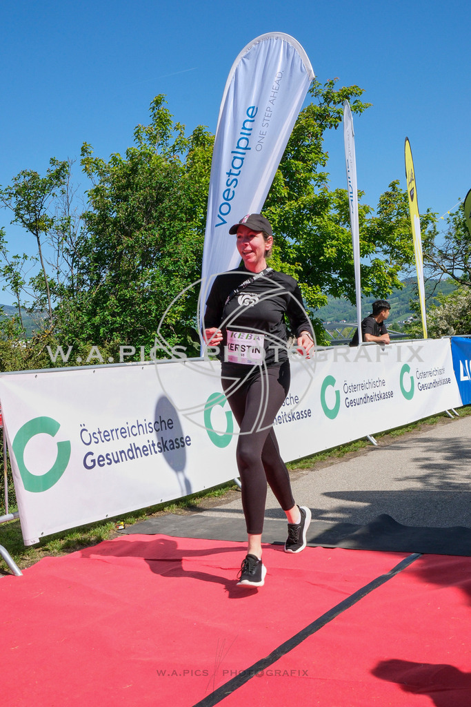 ..... | LINZ,AUSTRIA,27.April 24, Int. 3 Brückenlauf Linz  , Image shows: Photo: WAPICS / Michael ring