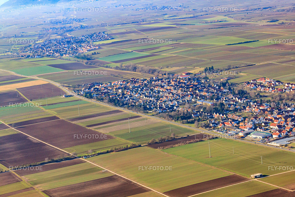 Ortsansicht von Südosten | Luftbild: Ortsansicht von Südosten im Ortsteil Niederhochstadt in Hochstadt im Bundesland Rheinland-Pfalz in Deutschland. Foto: IMG_36982.jpg vom 16.01.2011 durch Werner Riehm/FLY-FOTO.de - Realisiert mit Pictrs.com
