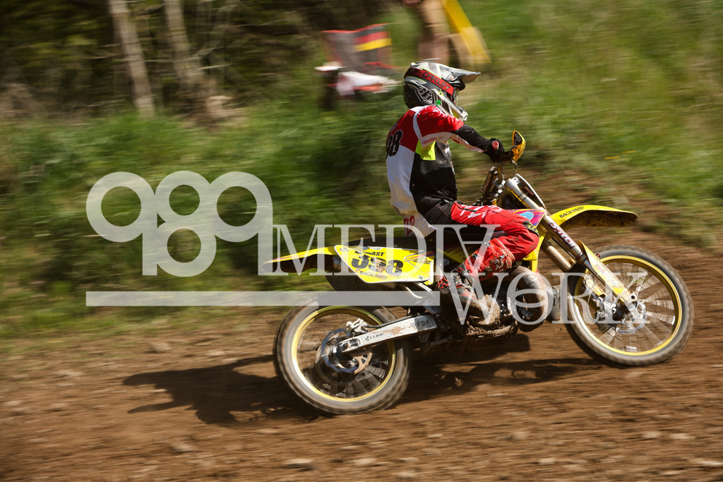 5E6A7602 | 989 MEDIAWORK