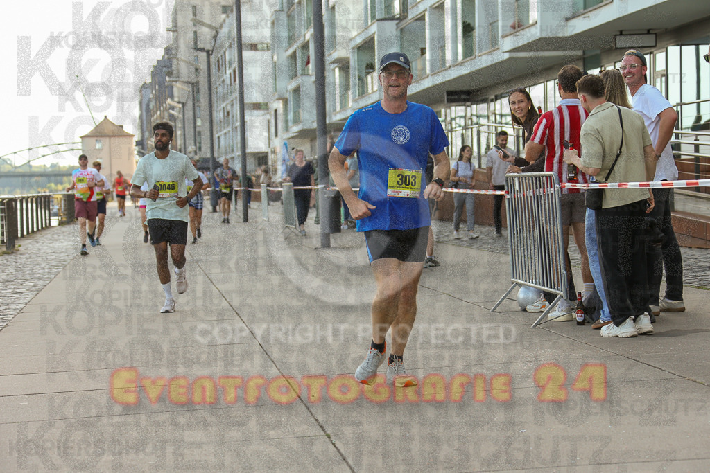 250920_1452_EX1_7999 | Sportfotografie im Rhein-Sieg Kreis, Köln, Bonn, NRW, Rheinland Pfalz, Hessen, etc. Unser Tätigkeitsfeld umfasst den Laufsport vom Volkslauf über den Marathon, Duathlon, Triathon bis zum Ultralauf wie Kölnpfad Ultra oder Schindertrail.
